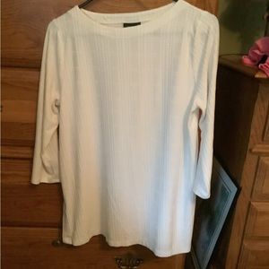 3/4 length top white.